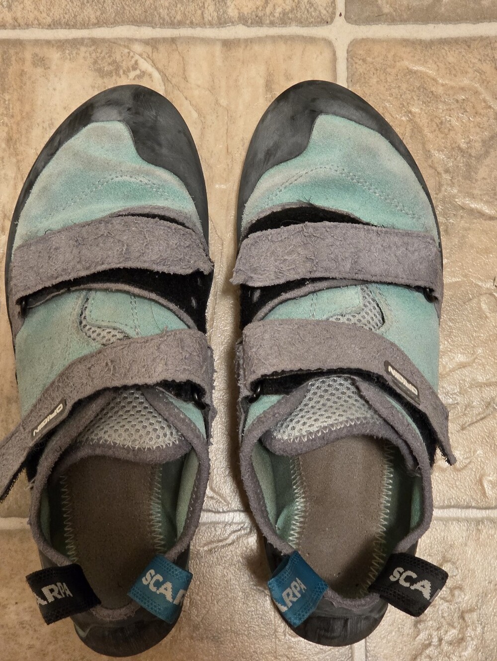 Scarpa Climbing Shoes Size 41W